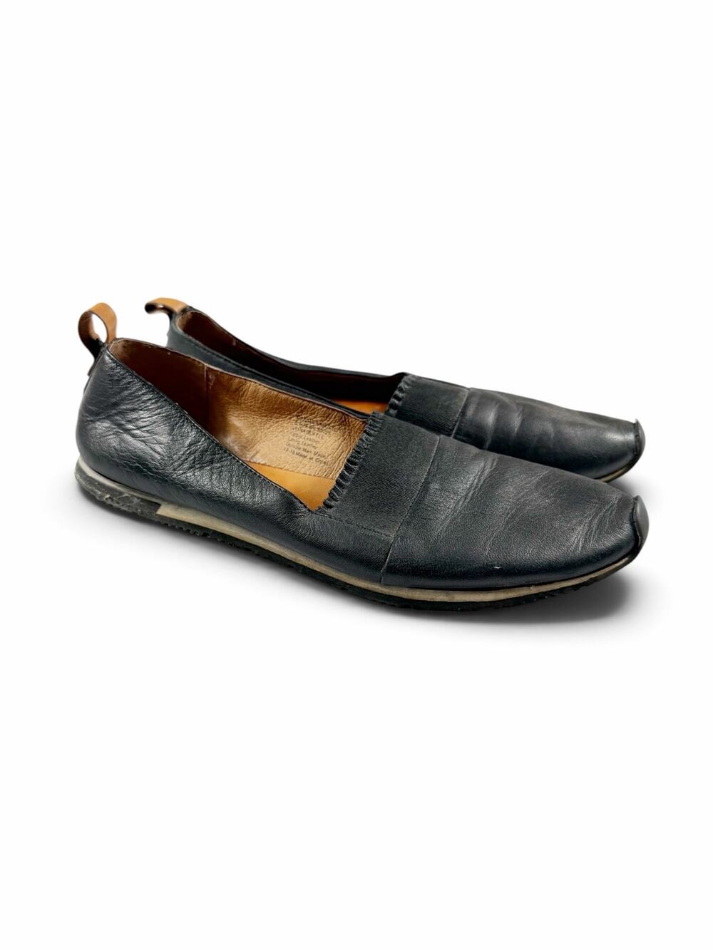 Gentle Souls Kenneth Cole Liana Ruffle Black Leather Slip On Flats Size 8.5